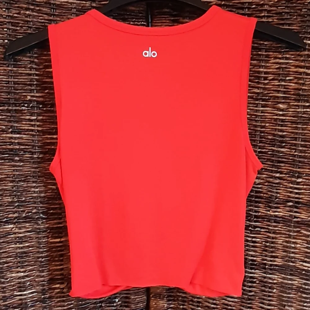 Alo Yoga Cover Tank Medium Cherry Red Jersey Knit Soft Workout Gym - Picture 3 of 4